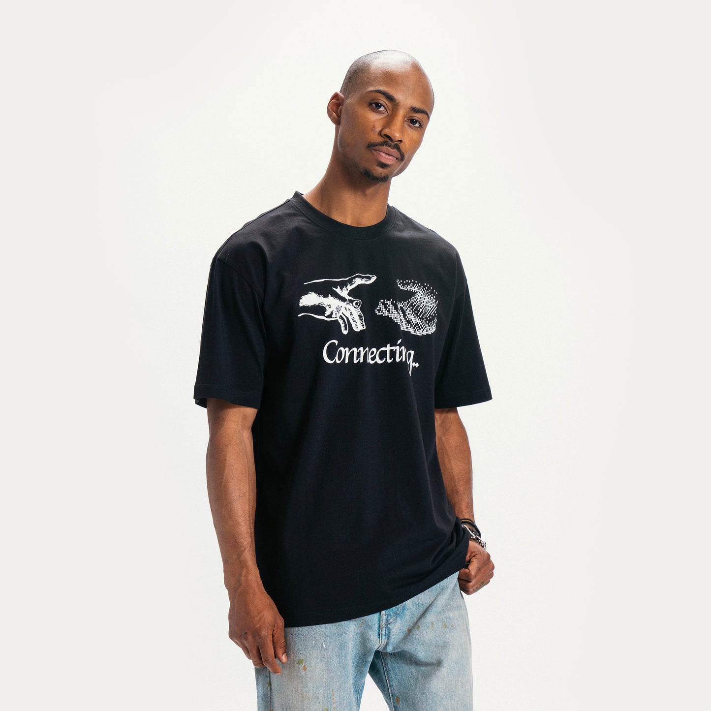CONNECTING T-SHIRT