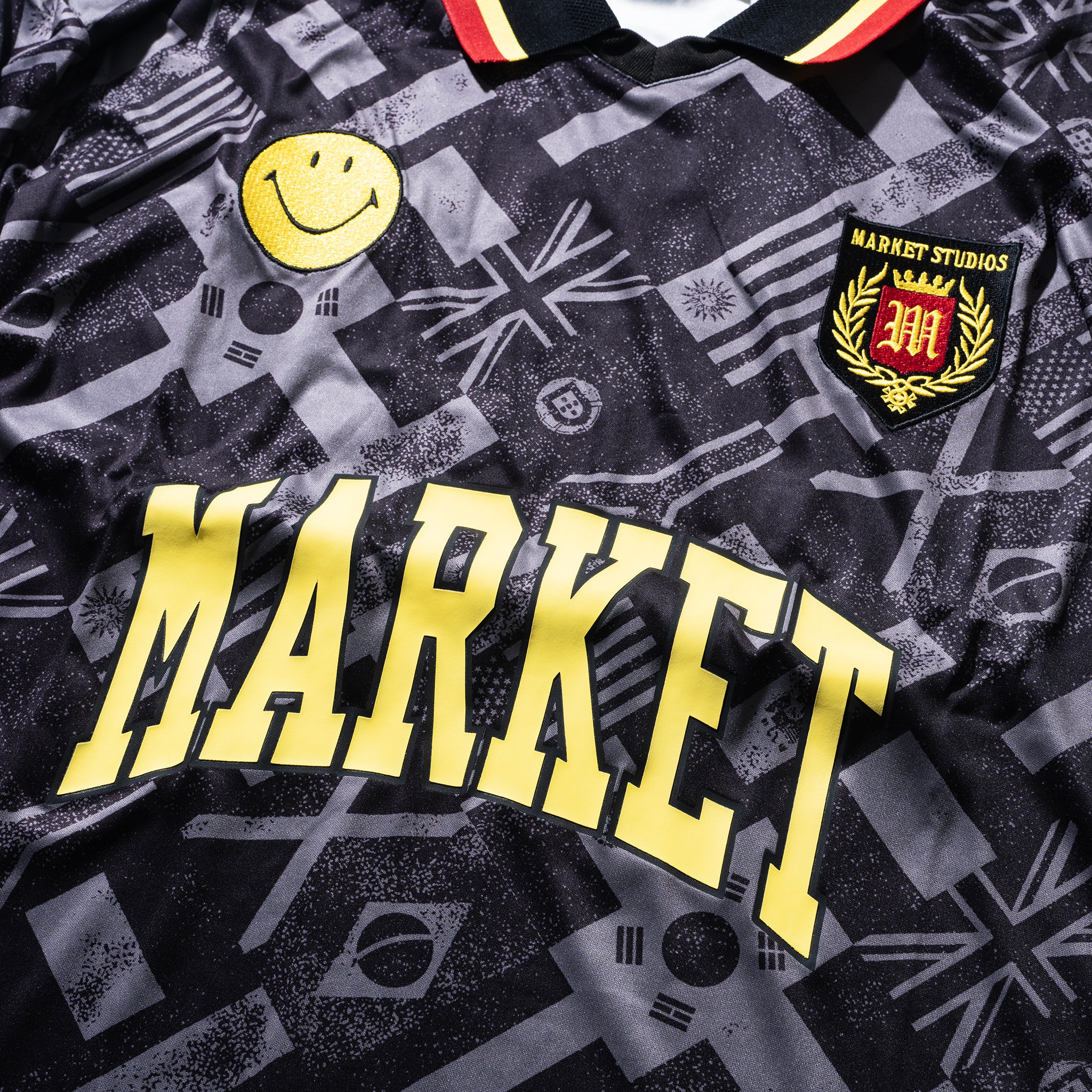 SMILEY INTERNATIONAL FLAGS LS SOCCER JERSEY