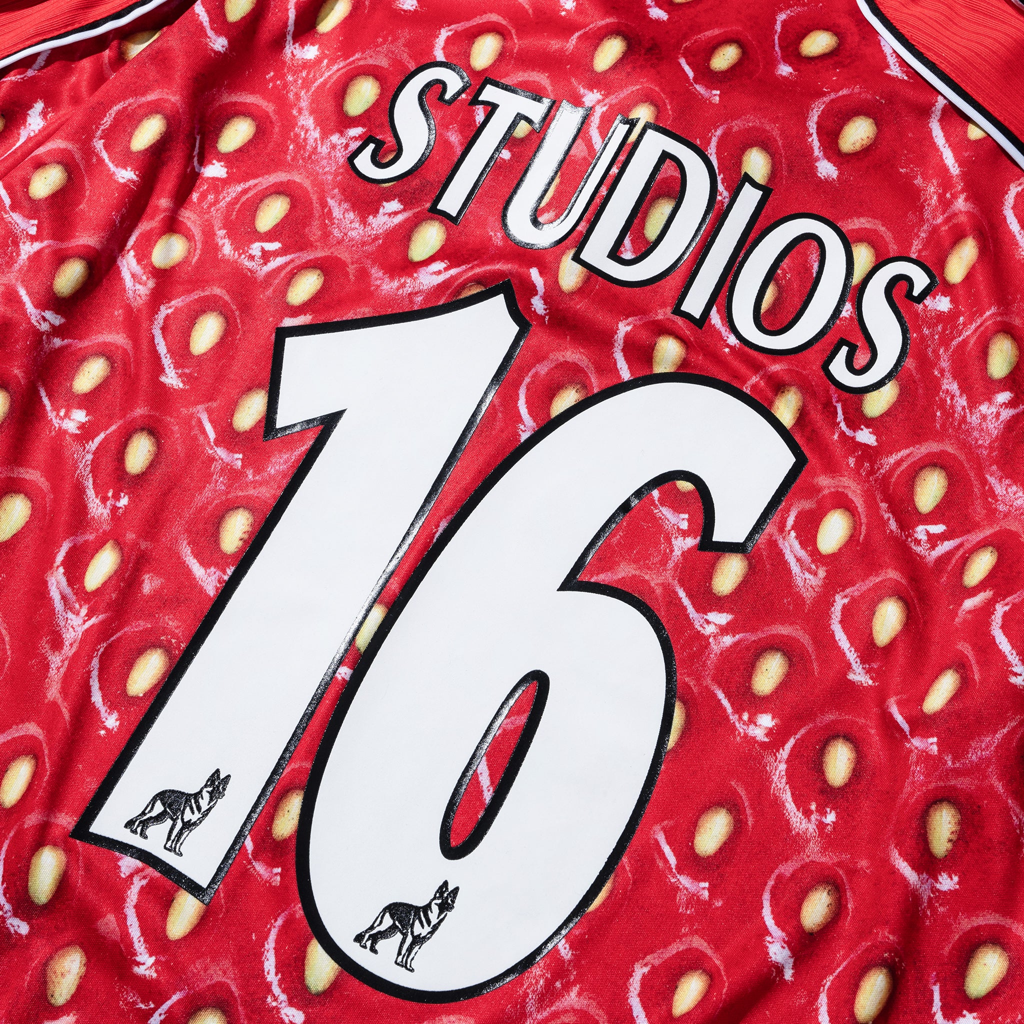 UMBRO X MARKET STUDIOS STRAWBERRY JERSEY