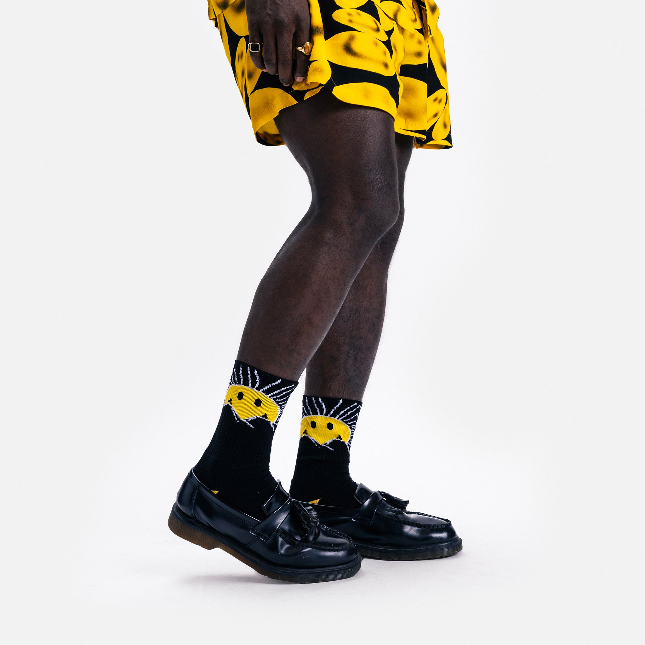 MARKET graphic-print mesh shorts - Yellow