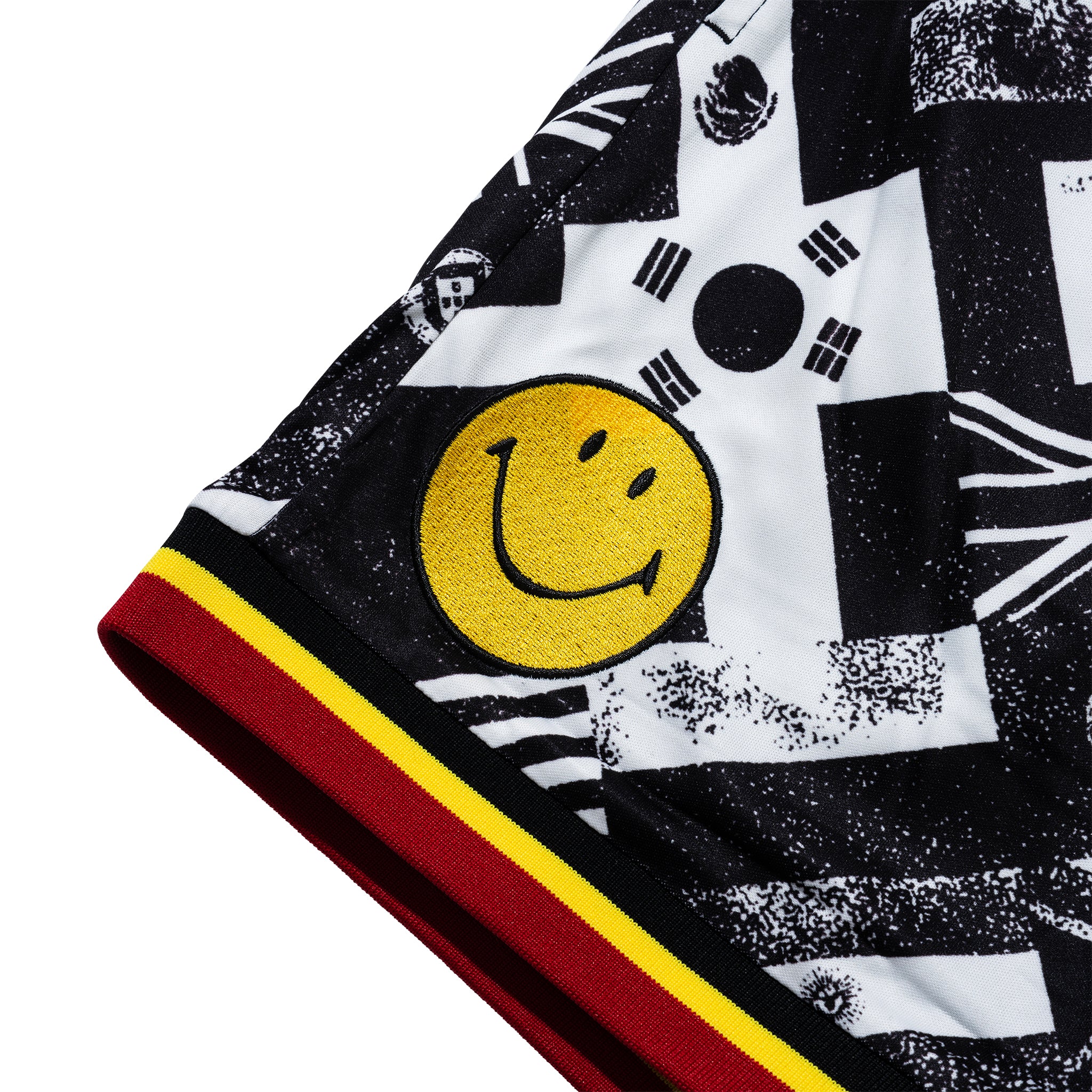SMILEY INTERNATIONAL FLAGS SOCCER SHORTS