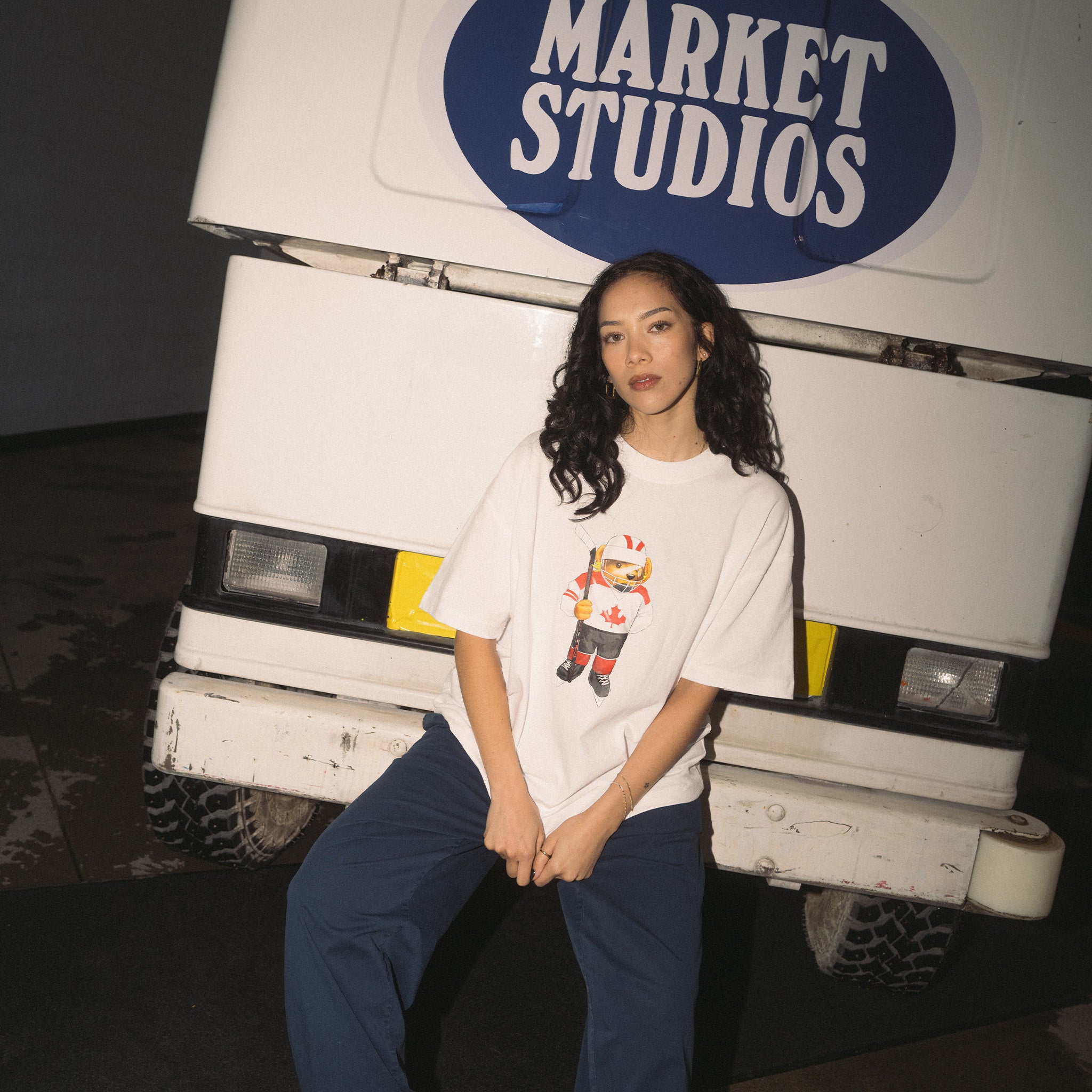 MARKET X SHERWOOD CANADA BEAR T-SHIRT